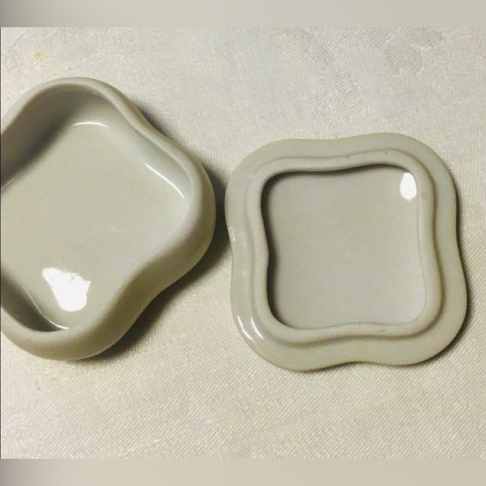 Trinket Box Vintage - Picture 3 of 4